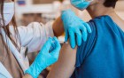 Corona-Impfung – künftig auch in Zahnarztpraxen und Apotheken?